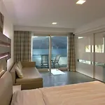 Vega Hotel 3*