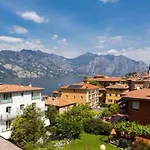 Vega Hotel 3*