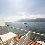 Vega 3* Malcesine