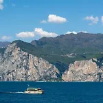 Vega 3* Malcesine