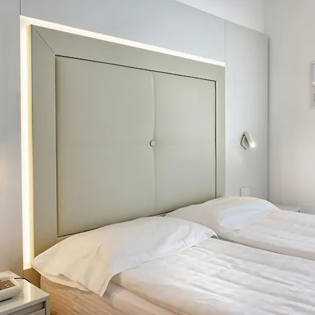 Hotel Vega 3*