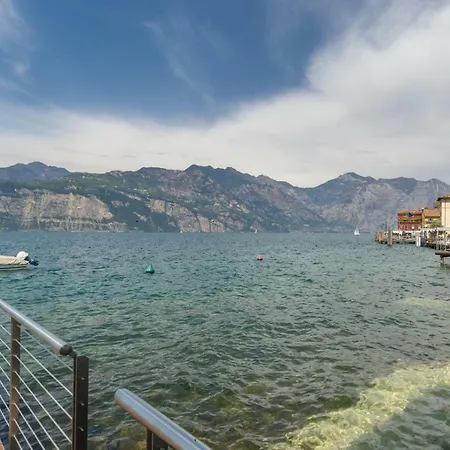 Vega 3* Malcesine