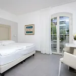 Vega Szálloda 3*