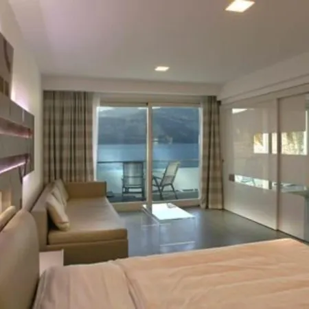 Vega Otel 3*